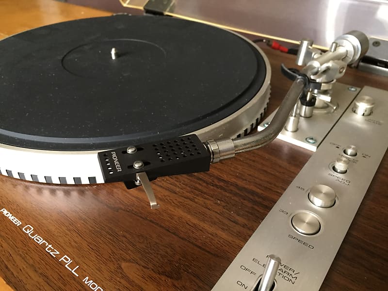 Pioneer XL-1550 Direct-Drive Turntable [Japanese Pioneer XL-1550 Direct-Drive Turntable [Japanese
