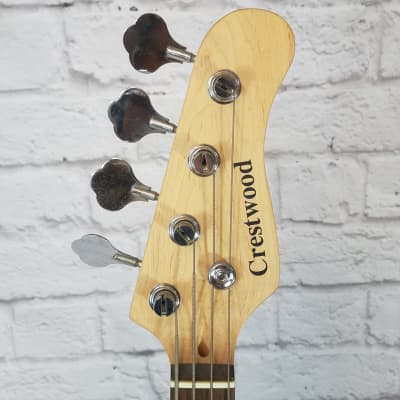 Crestwood 4 String P Bass Red image 3