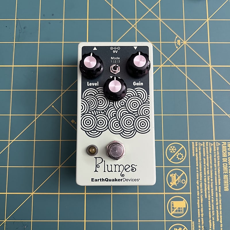 EarthQuaker Devices Plumes Small Signal Shredder Overdrive