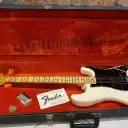 Fender Stratocaster 1977 /8
  Vintage White