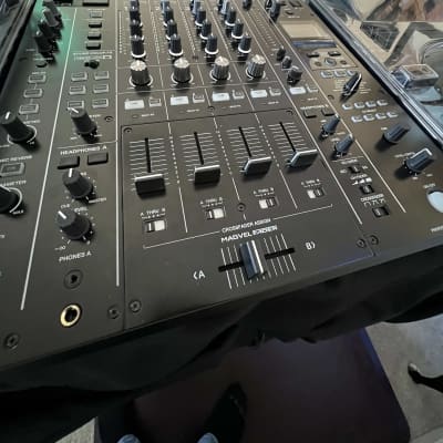 Pioneer DJM a9 mixer w/ deck saver - black image 7