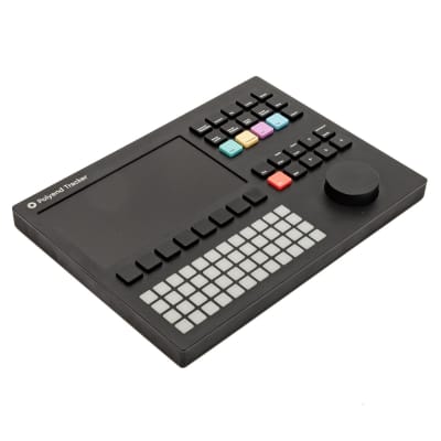 Polyend - Tracker - Standalone Audio Workstation w/ Box - x0404 - USED image 2