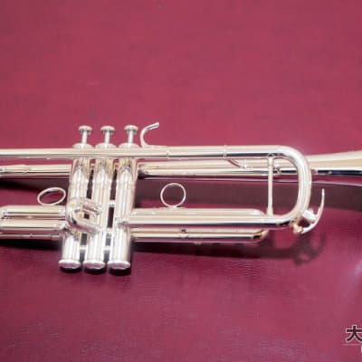 美品　Yamaha Xeno トランペット YTR-8335RGS ヤマハ “Xeno” YTR-8335RGS B♭トランペット
