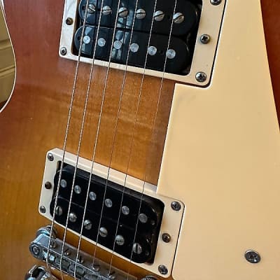 2005 Gibson Les Paul Classic - Honey Burst image 5