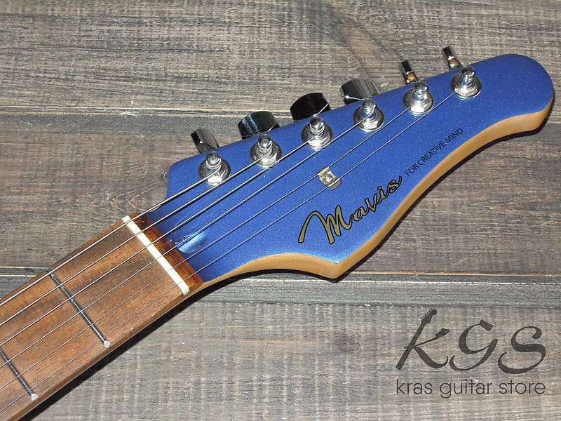 Mavis MST-200 Stratocaster 2000`s Metallic Blue