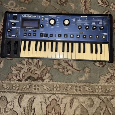 Novation MiniNova 37-Key 18-Voice Synthesizer 2012 - Present - Blue