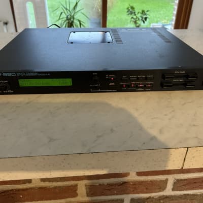 Roland JV-880 Multi Timbral Synthesizer Module 1992 - Black