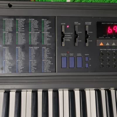 Casio CTK-550 Keyboard w/Touch Response & Beatles Song Built