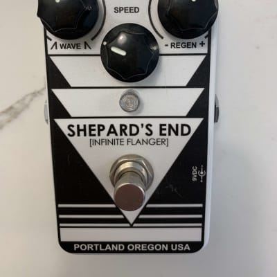 Mr. Black Shephard's End Through-Zero Flanger