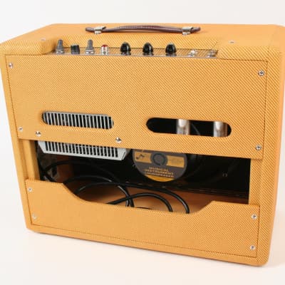 Fender 57' Custom Deluxe Amp Tweed image 2