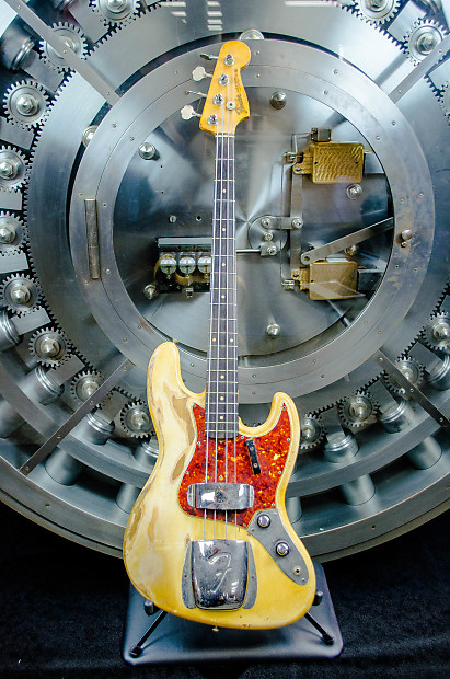 Fender Jazz Bass 1960 Olympic White w case Reverb