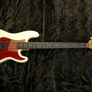 1992 made Fender Japan '62 reissue Precision Bass PBD-62 VintageWh Made in Japan image 4