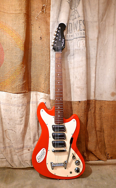 Meazzi Hollywood Mustang 1960's Red image 1