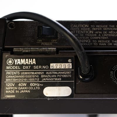 Yamaha DX7 Synthesizer / Keyboard - Classic FM Sound Retro Cool - Vintage image 13
