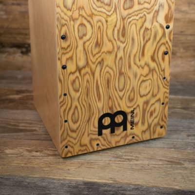 Meinl Percussion Woodcraft Professional Series Cajon - Makah Burl  Frontplate Bundle with Meinl Cymbals Cajon Spinner