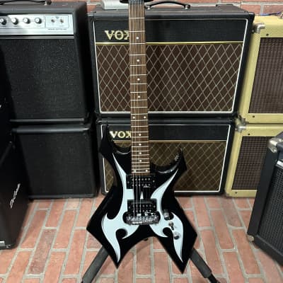 B.C. Rich Tribal Warlock Black White image 2