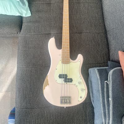 Xotic XJ-5st California Core Series ベース xotic xj-core 5st