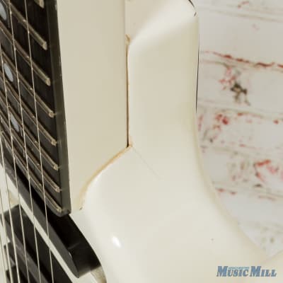 Dean Z Eighty Eight 88 SuperStrat Electric Guitar White Dean Z Eighty Eight 88 SuperStrat Electric Guitar White