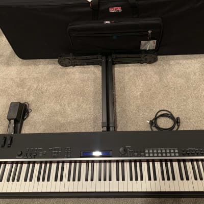 Yamaha CP4 88-key Wooden Key Stage Piano | Reverb