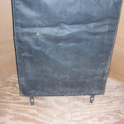 Vintage Used 70's Earth Bass Speaker Cabinet B-25E with original Cover image 10