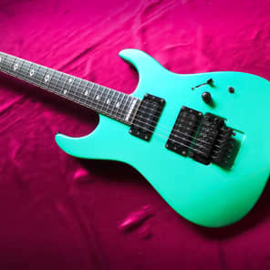 KRAMER japan glide B6 メタリックレッド　1980年代 KRAMER japan glide B6 メタリックレッド 1980年代 - ギター