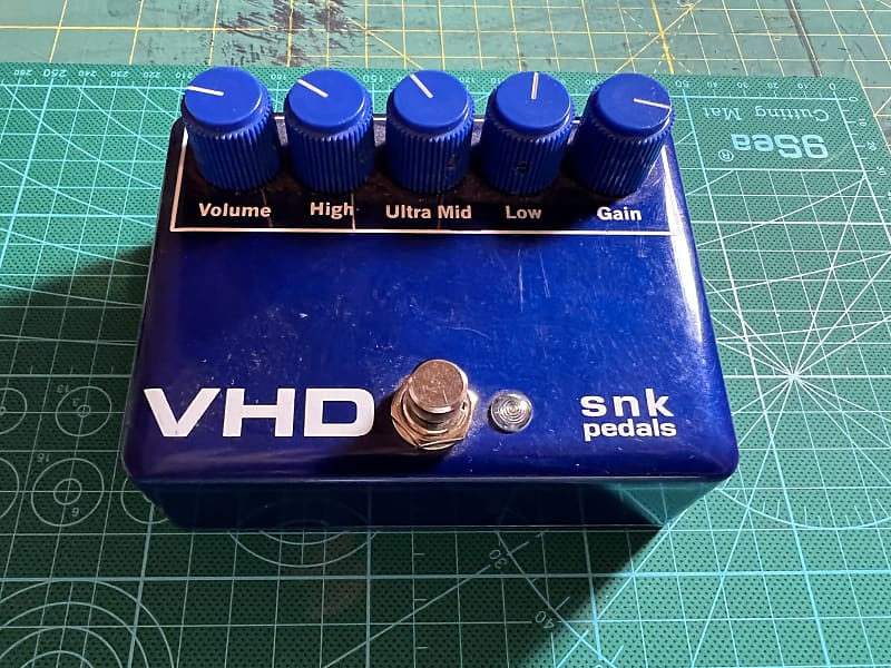 SNK Pedals VHD Distortion Preamp Reverb UK