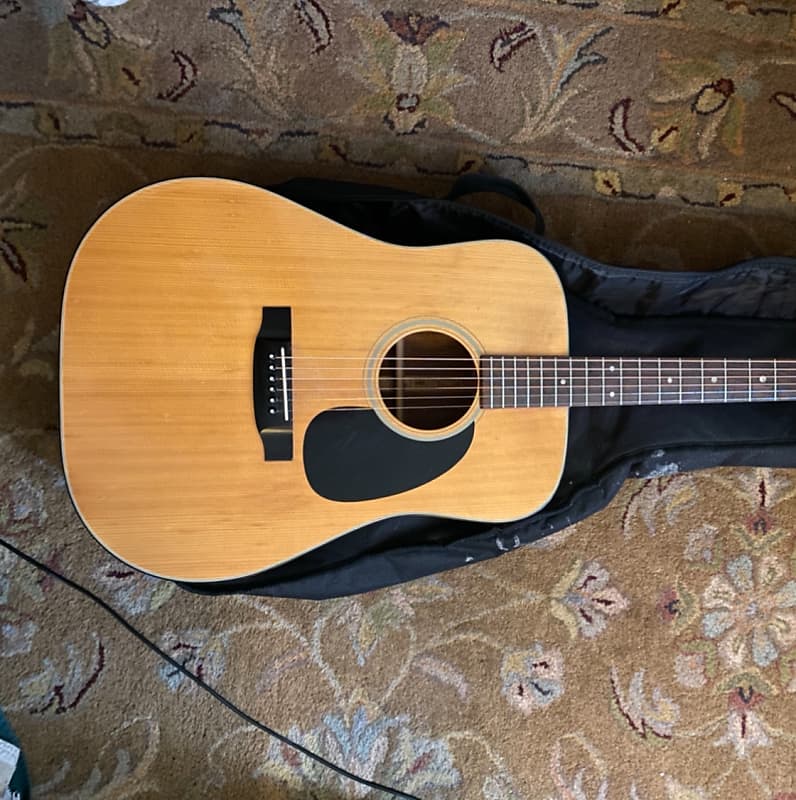DESCRIPTION 1982 VINTAGE TAKAMINE G330 Acoustic Guitar Spruce Top Dreadnaught