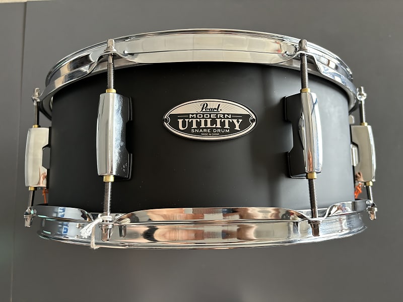 Pearl Modern Utility 14x5.5" Maple Snare Drum 2010s - Satin Black image 1