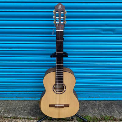 R Moreno 530 Classical Guitar | Reverb UK