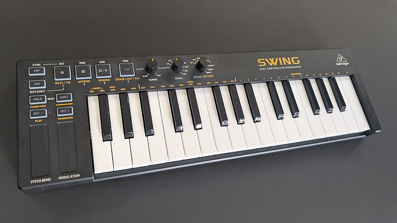 Behringer SWING 32-Key USB MIDI Controller Keyboard / Sequencer - Black image 1