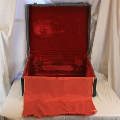 Herringbone Italian Accordion Hard Case 21" x 18" x 10" (53.25cm x 45.75cm x 25.50cm) image 2