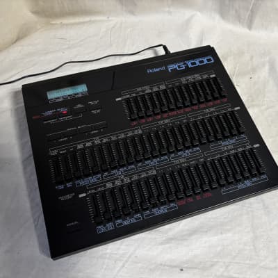 Roland PG-1000 Linear Synthesizer Programmer w/ power supply D-50 D-550