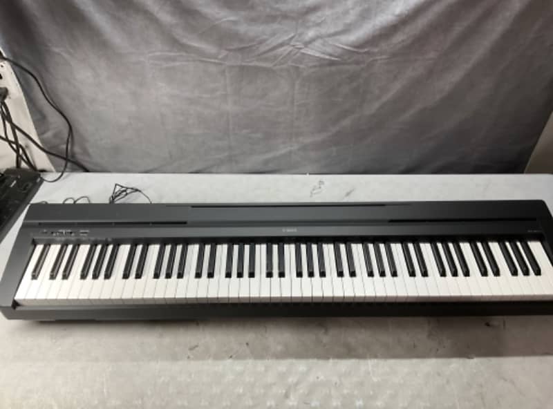 Yamaha P71 88 Key Weighted Action Digital Piano Reverb