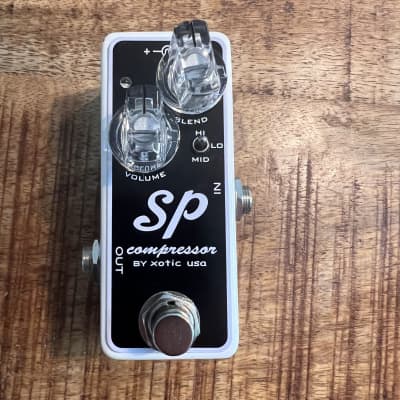 【Xotic】 SP Compressor Amazon.com: Xotic SP Compressor w/Power Supply : Musical