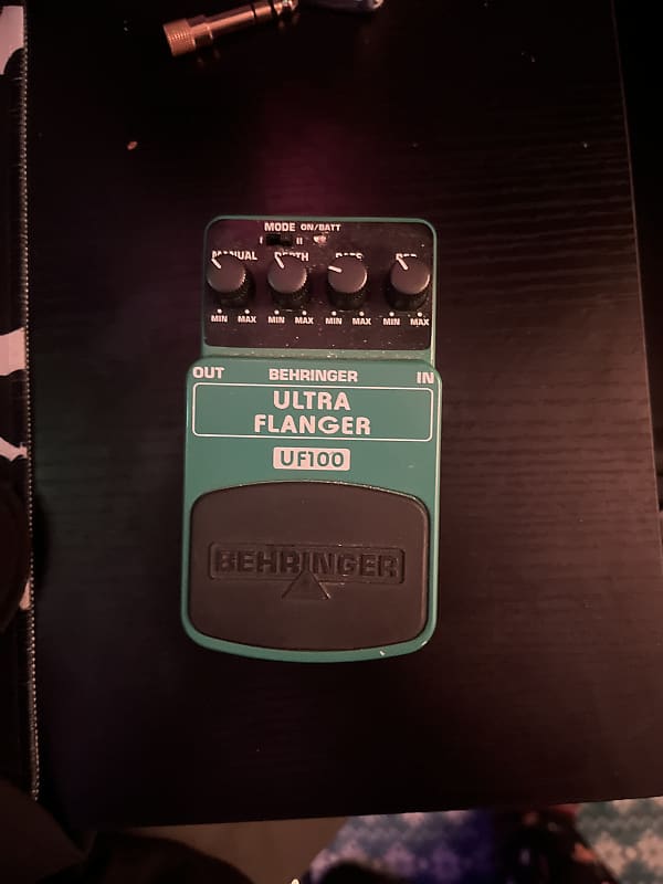 Behringer UF100 Ultra Flanger