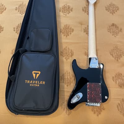 Traveler  Travelcaster Deluxe SSS with Gig Bag - Mint image 2