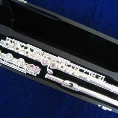 Mint Open Box Pearl PF-665RBE Open-Hole Flute, Solid Sterling Silver Headjoint; with Case image 1