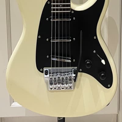 1985 Ibanez RS430-WH Roadstar II Deluxe in White image 2