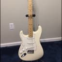 Fender American Standard Stratocaster Left-Handed with Maple Fretboard 2011 Olympic White