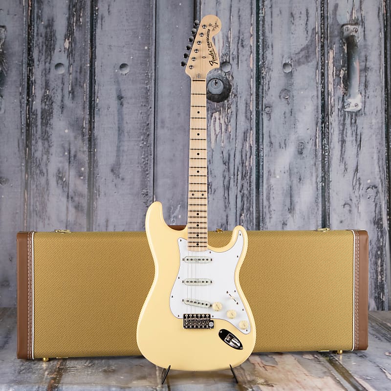 大学生 割引 Artist Fender Series Stratocaster Signature Malmsteen Yngwie ギター