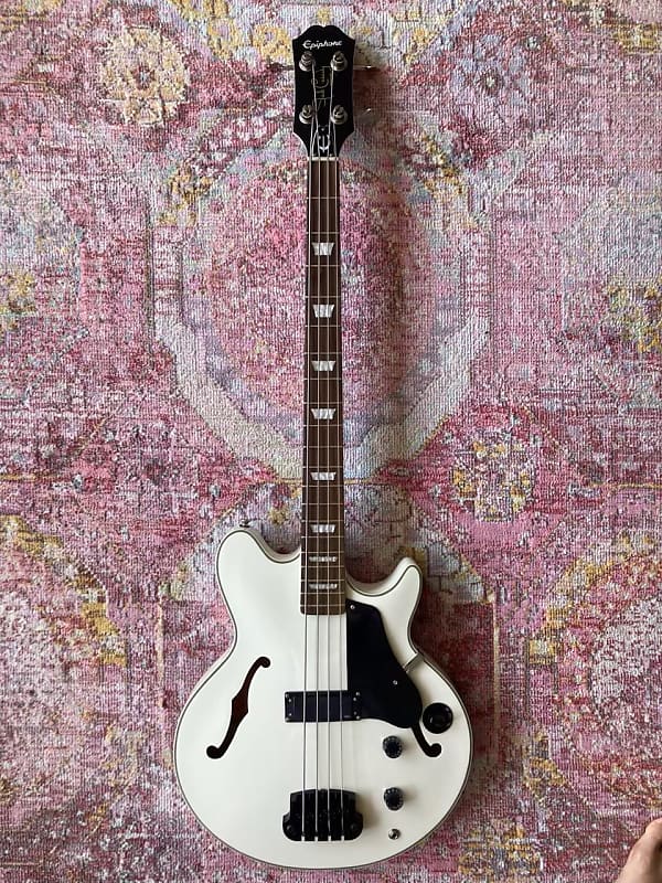 ベース Epiphone Jack Casady Bass Amazon.com: Epiphone Jack Casady Signature Bass Guitar Sparkling