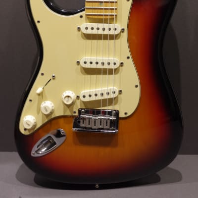 Fender American Deluxe Stratocaster Left-Handed 60th Anniversary with Maple Fretboard 2006 3-Color Sunburst USA LH image 1