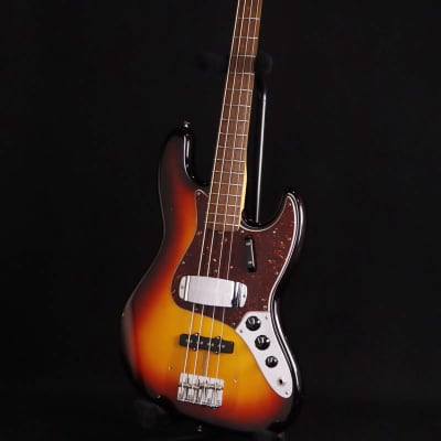 Fender USA New American Vintage 64 Jazz Bass 3-Color Sunburst [SN V1310249] [12/04] image 2