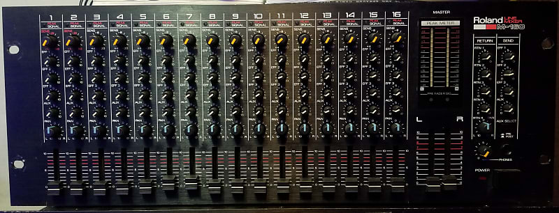 Roland M-16E 16-Channel Line Mixer