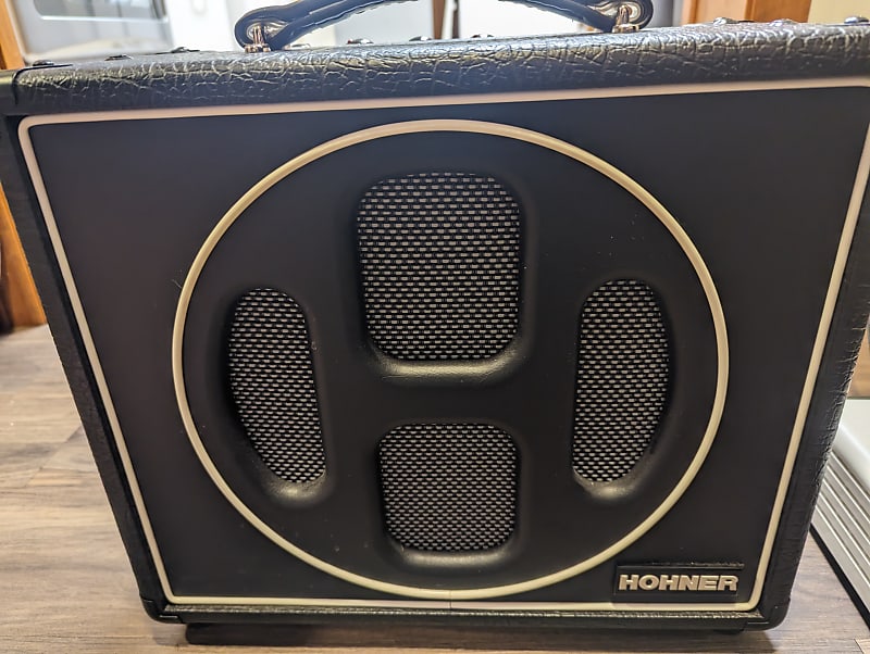 Hohner Hoodoo Box 5W Harmonica Tube Amp Reverb