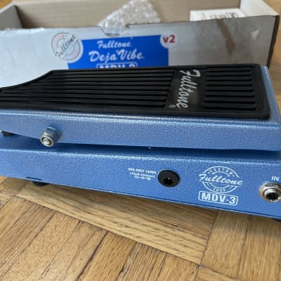 Fulltone MDV-3 Mini Deja Vibe Custom Shop Modulation Pedal 