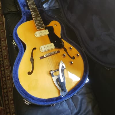 Guild X-175B | Guild Guitars Newark St. Collection| 16½