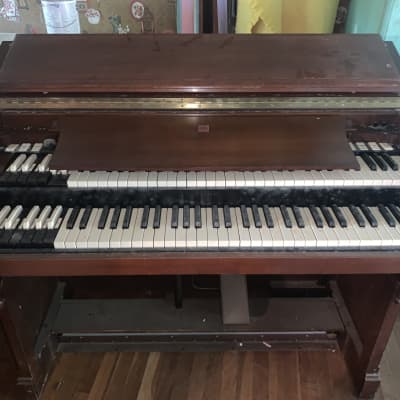REDUCED - must sell Hammond 3 Vintage Organs 2 benches, Pilot 171 speaker, speaker wires Wood image 10