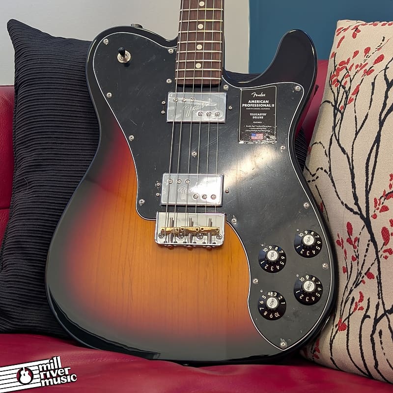 Fender American Professional II Telecaster Deluxe Rosewood Fingerboard Electric Guitar 3-Color Sunburst w/HSC