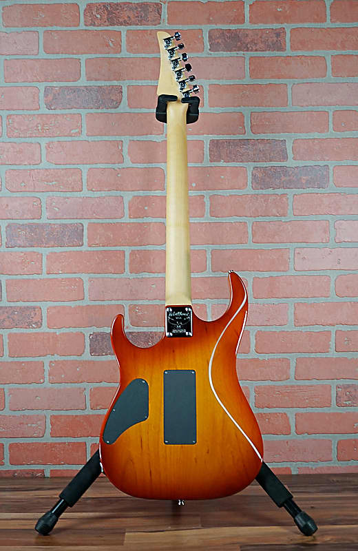 Washburn Mercury MG104 Quilt Maple Top Vintage sunburst 1993